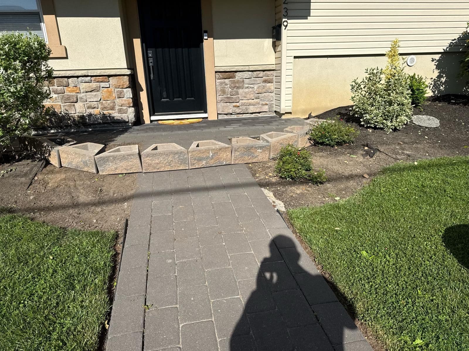 Transform Your Home’s Entrance with Our Hardscape Solutions image