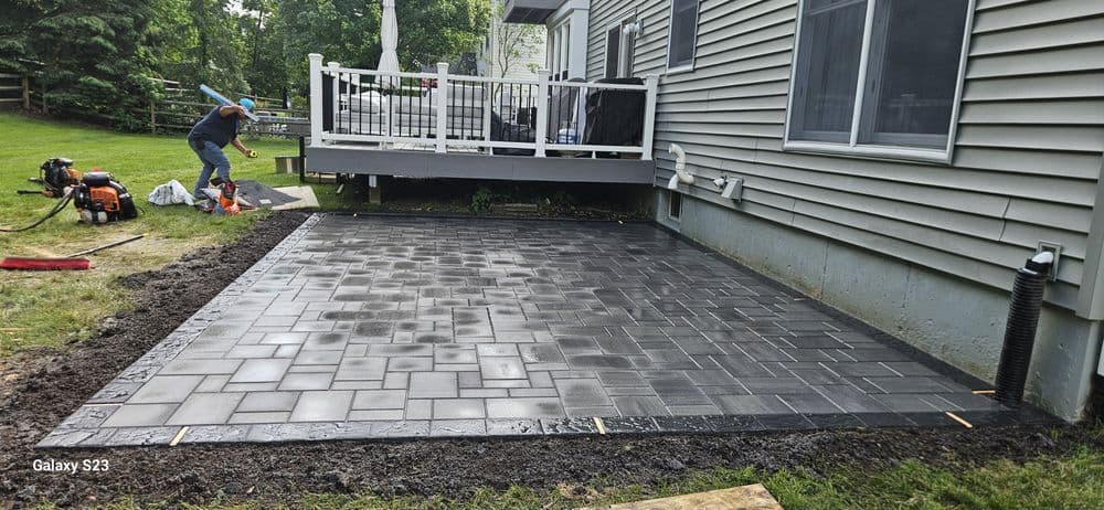 Gallery photos for Paver Patio Installation Turns a Bare Backyard into an Outdoor Living Space in Pipersville: Image #4