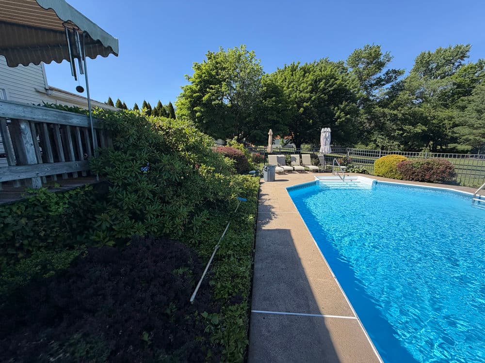 Gallery photos for 🌿 Landscape Maintenance in Southampton, PA: Image #4