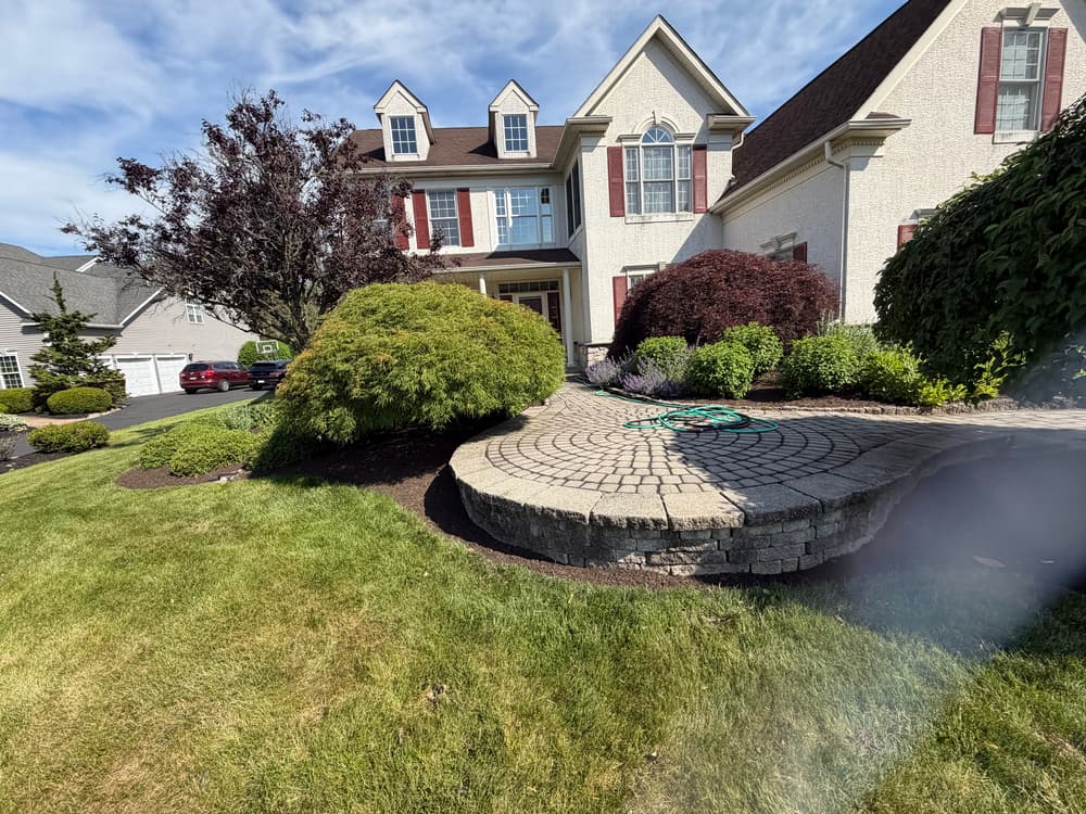 Project Landscape Bed Maintenance & Shrub Trimming in Pipersville, PA image