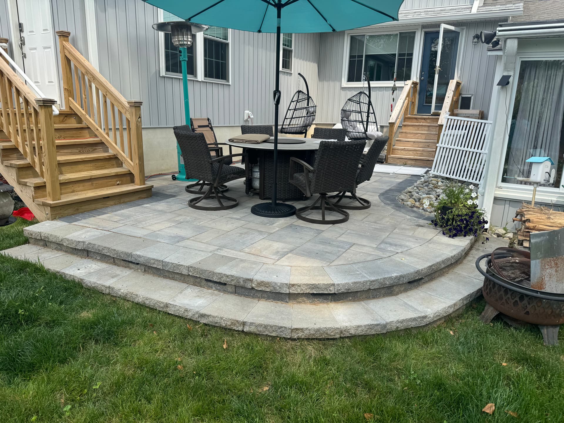 Gallery photos for Stunning Stone Patio Installation: Image #3