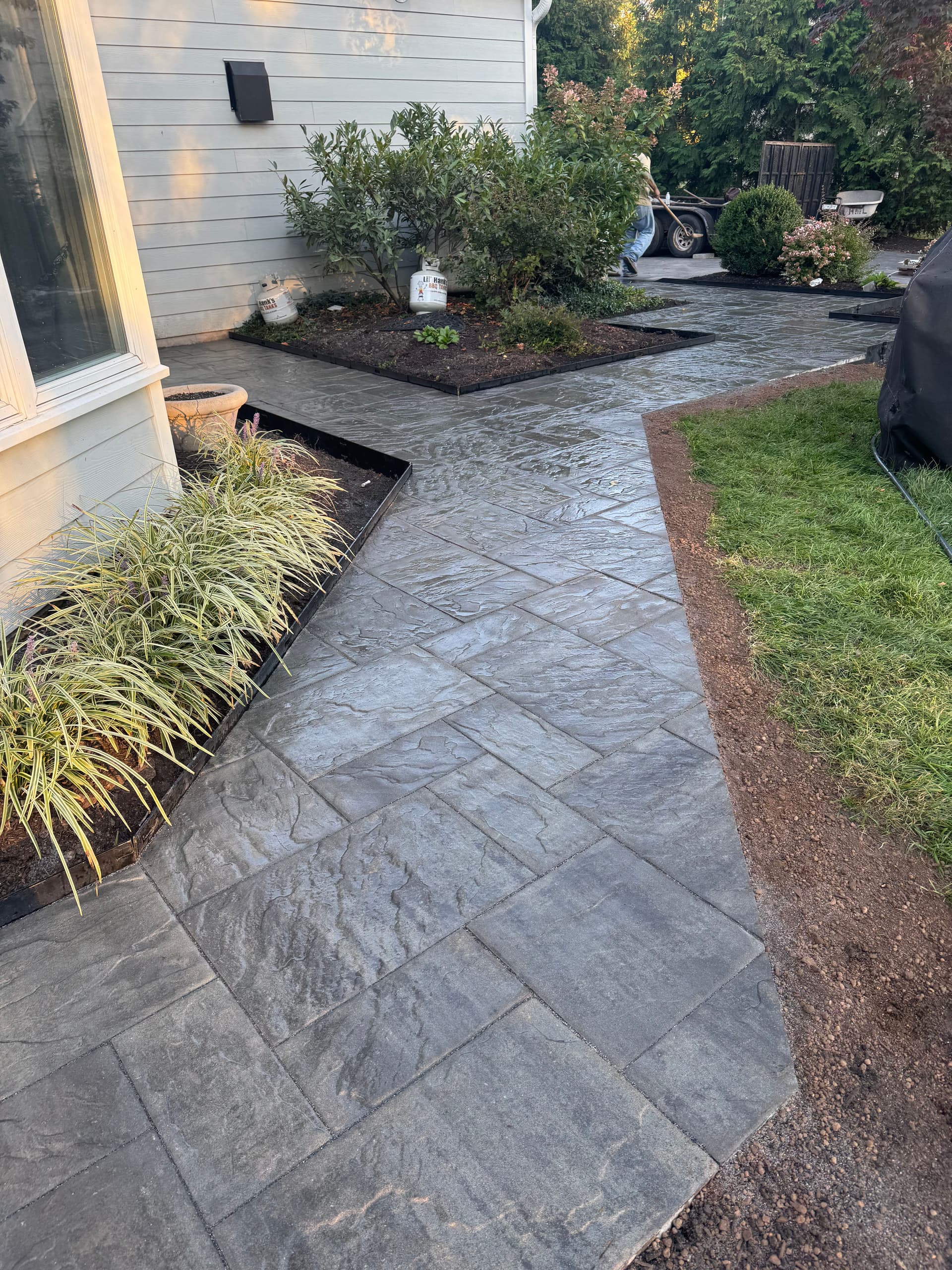 Gallery photos for Elegant Paver Walkway Installation: Image #2